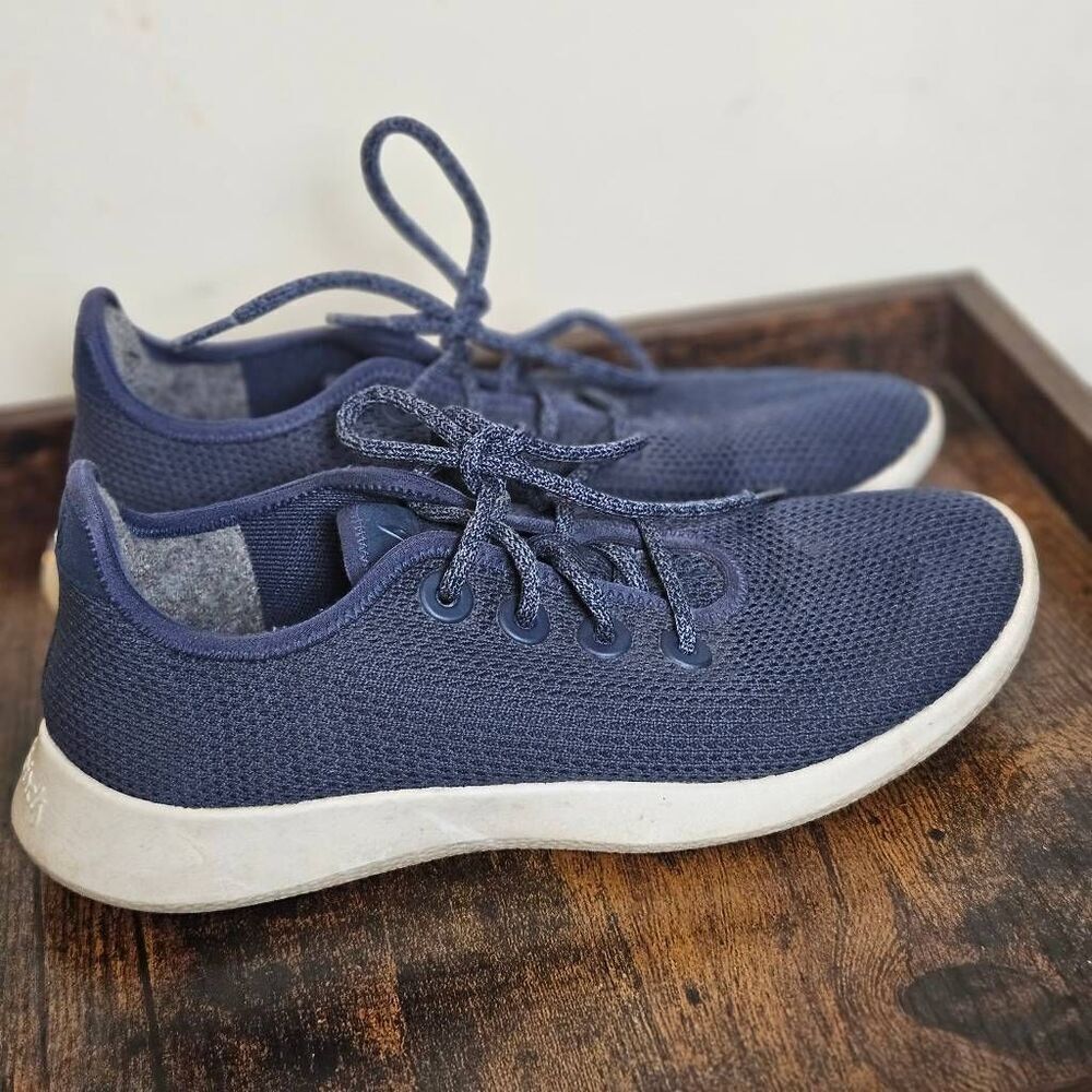 Allbirds Tree Runner Eco-Friendly Sneaker in Navy Womens 10